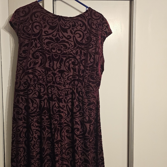 Lane Bryant Burgundy Velvet Midi Sleeveless Dress New Condition - Picture 3 of 7